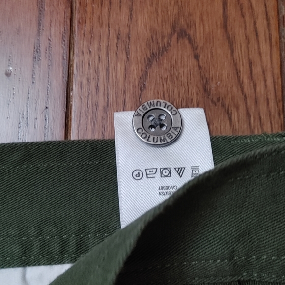 Columbia Cargo Shorts - Picture 3 of 9